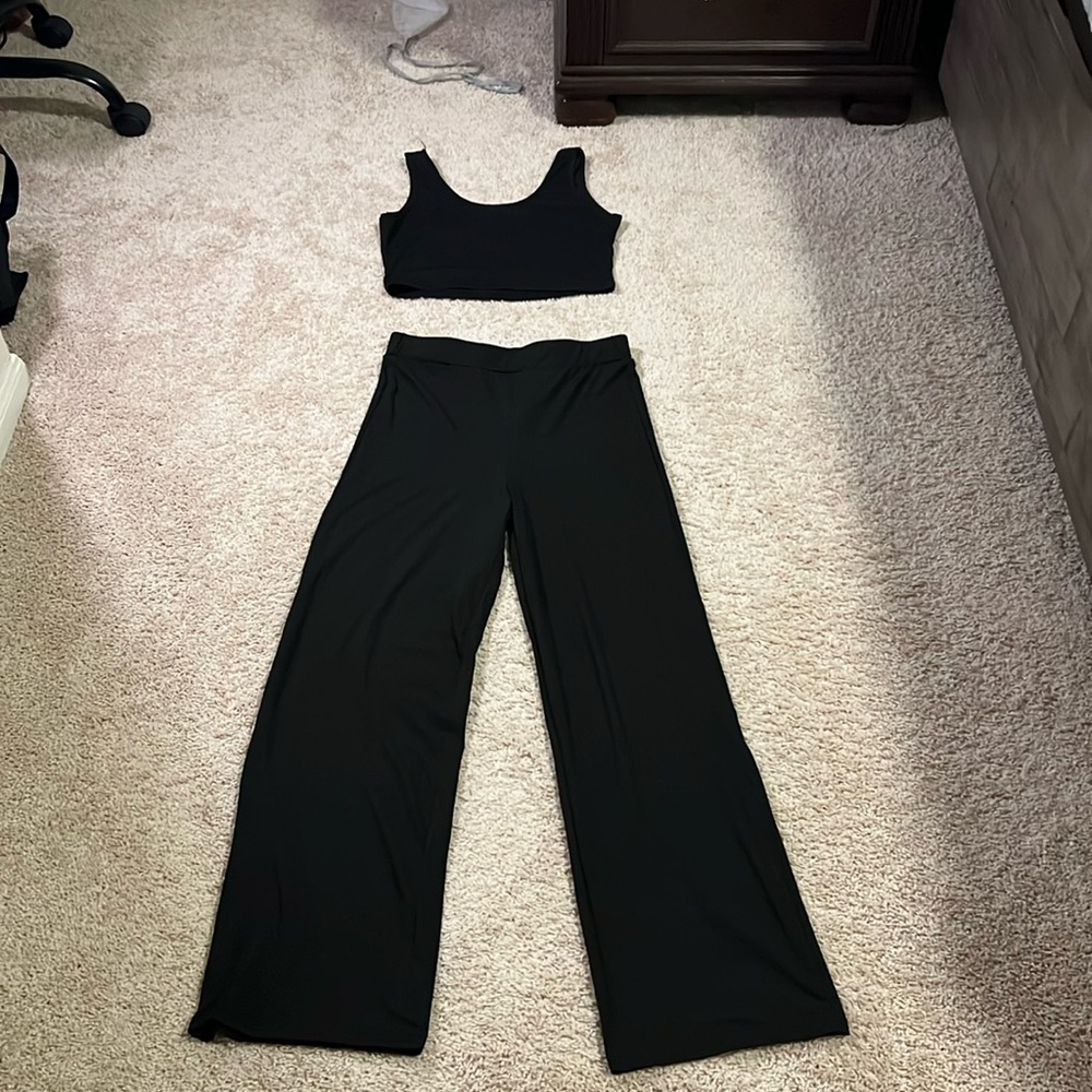 Lounge pants set